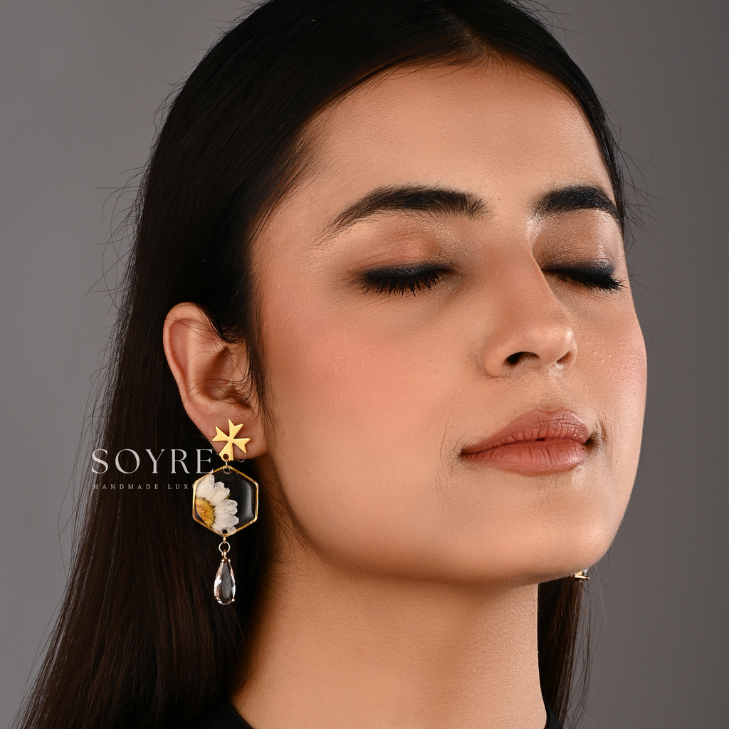 Snow White Earrings