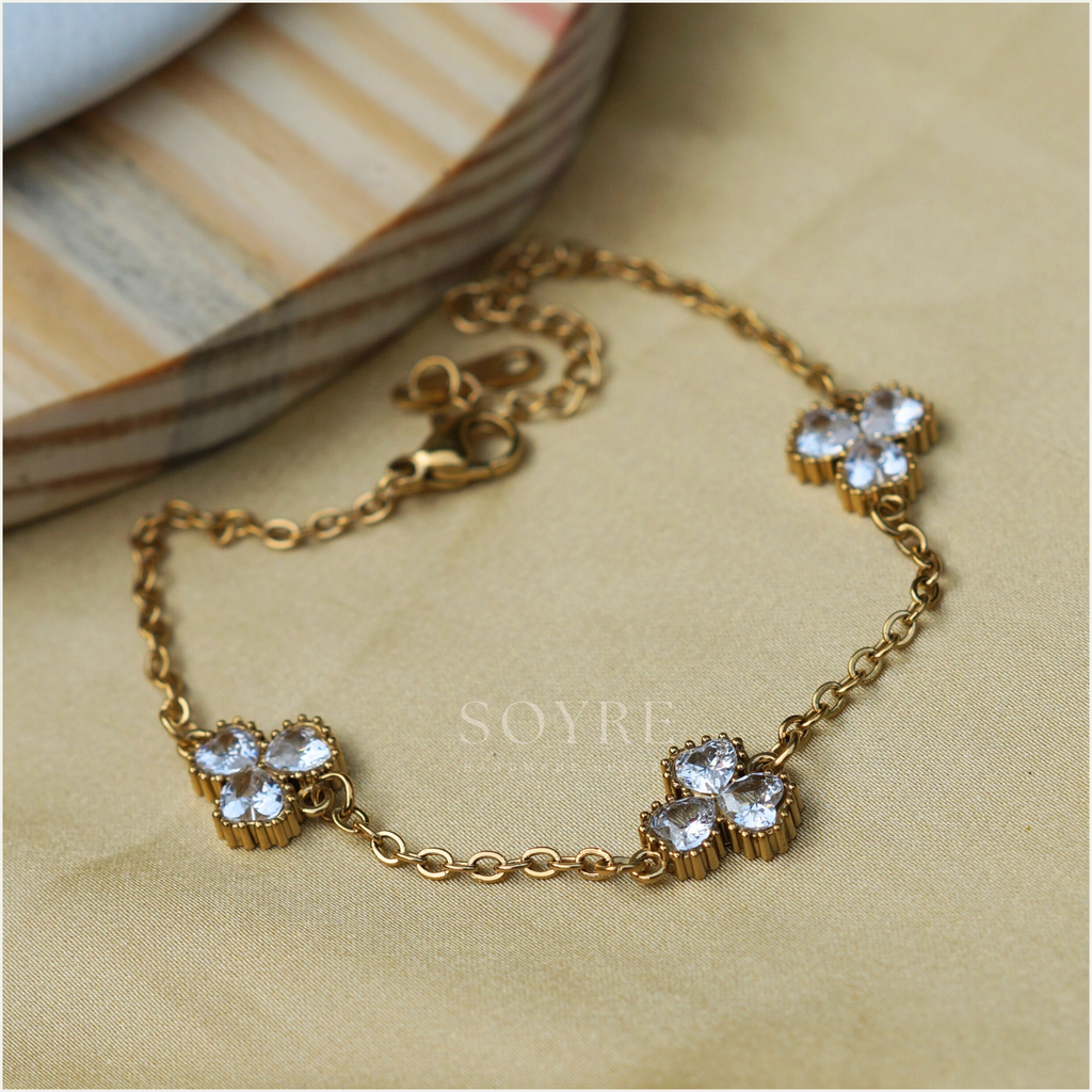 Rhinestone Clover Bracelet - Gold Plated
