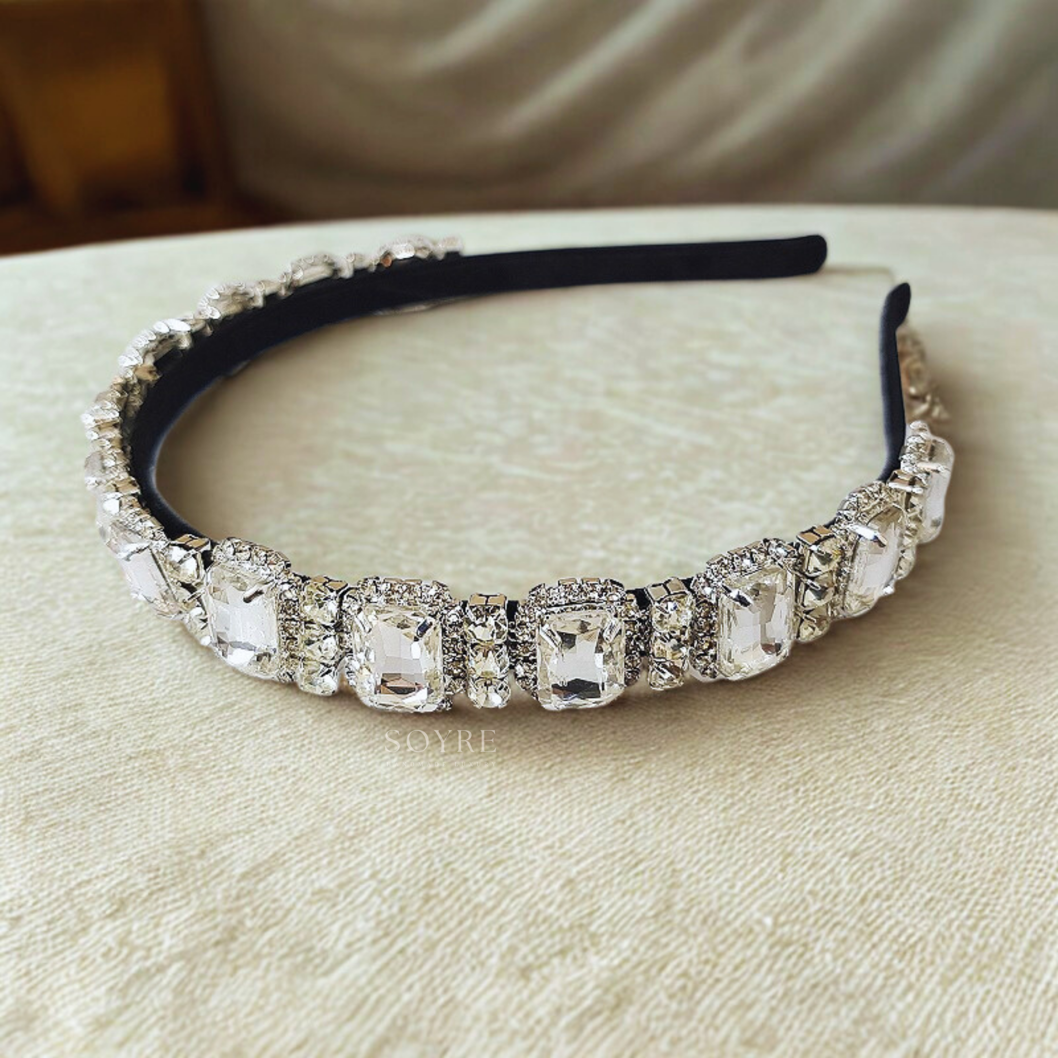 Anna Hair Band- Preview Image