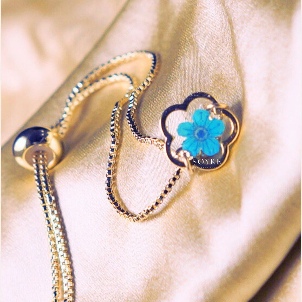 Handmade botanical bracelet made of real flowers