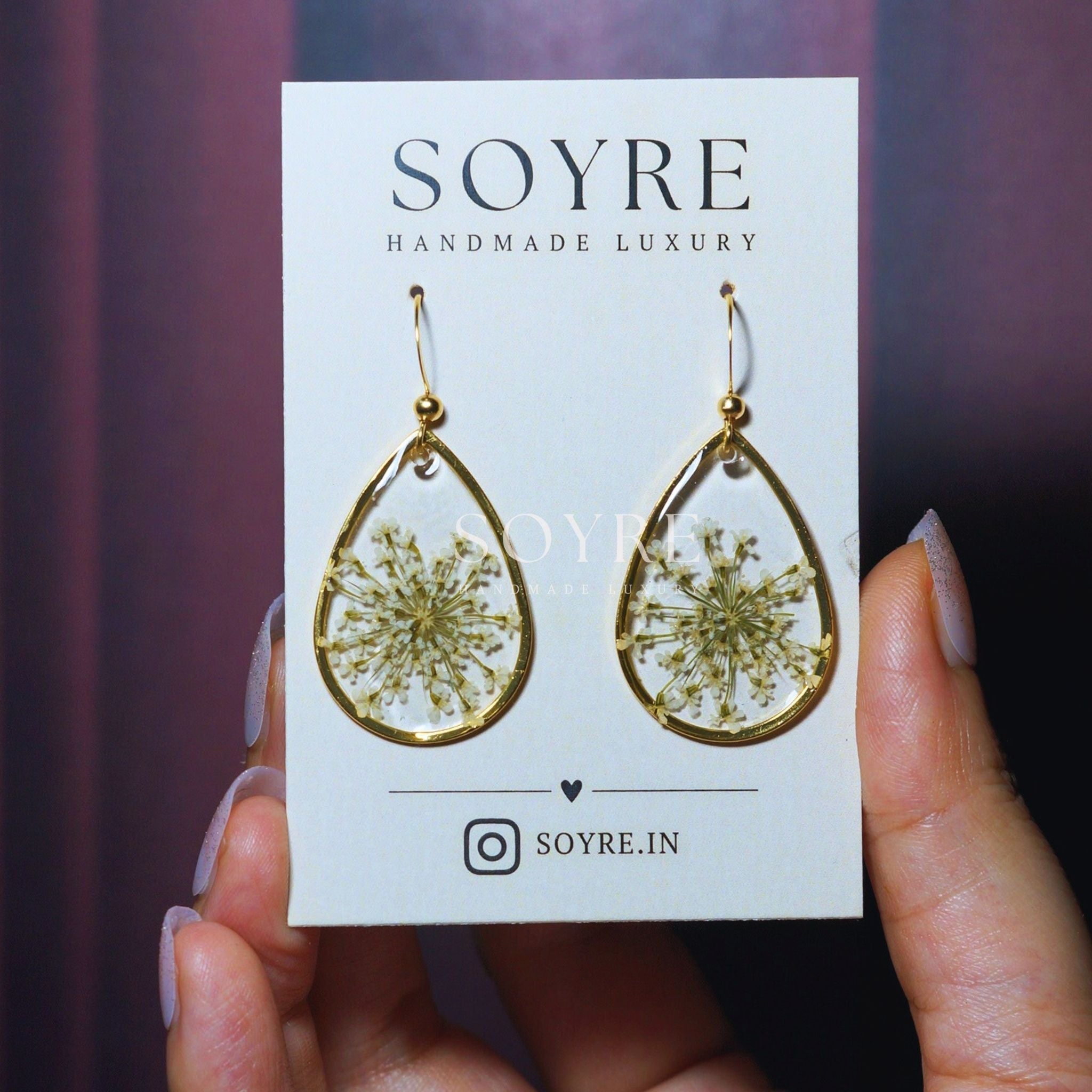 Handmade resin earrings made of real flowers