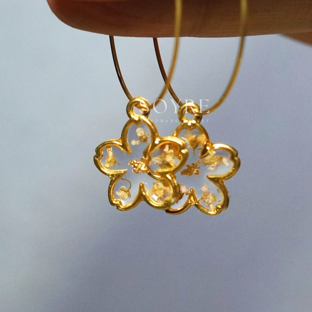 Handmade botanical earrings made of real flowers