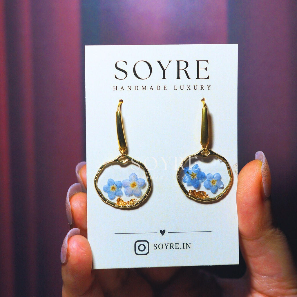 Handmade resin earrings made of real flowers