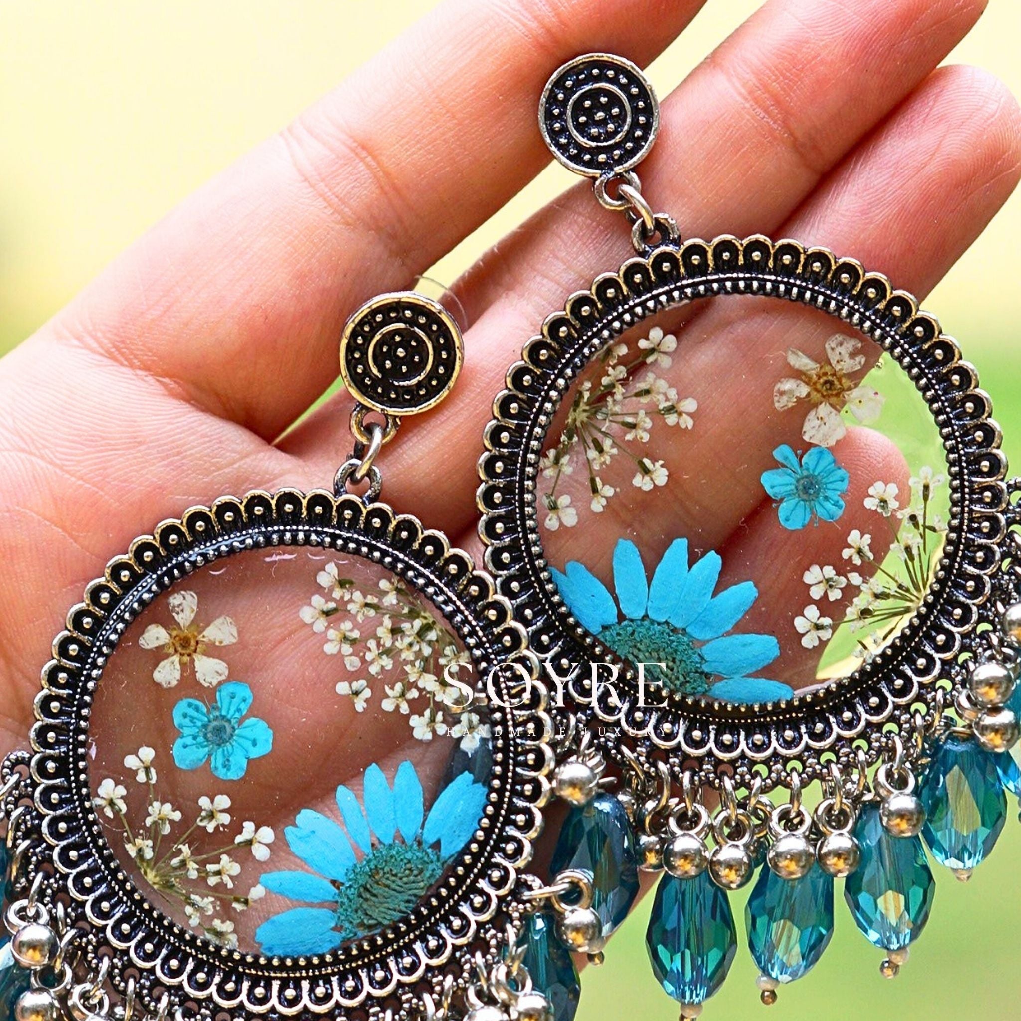 Handmade resin earrings made of real flowers
