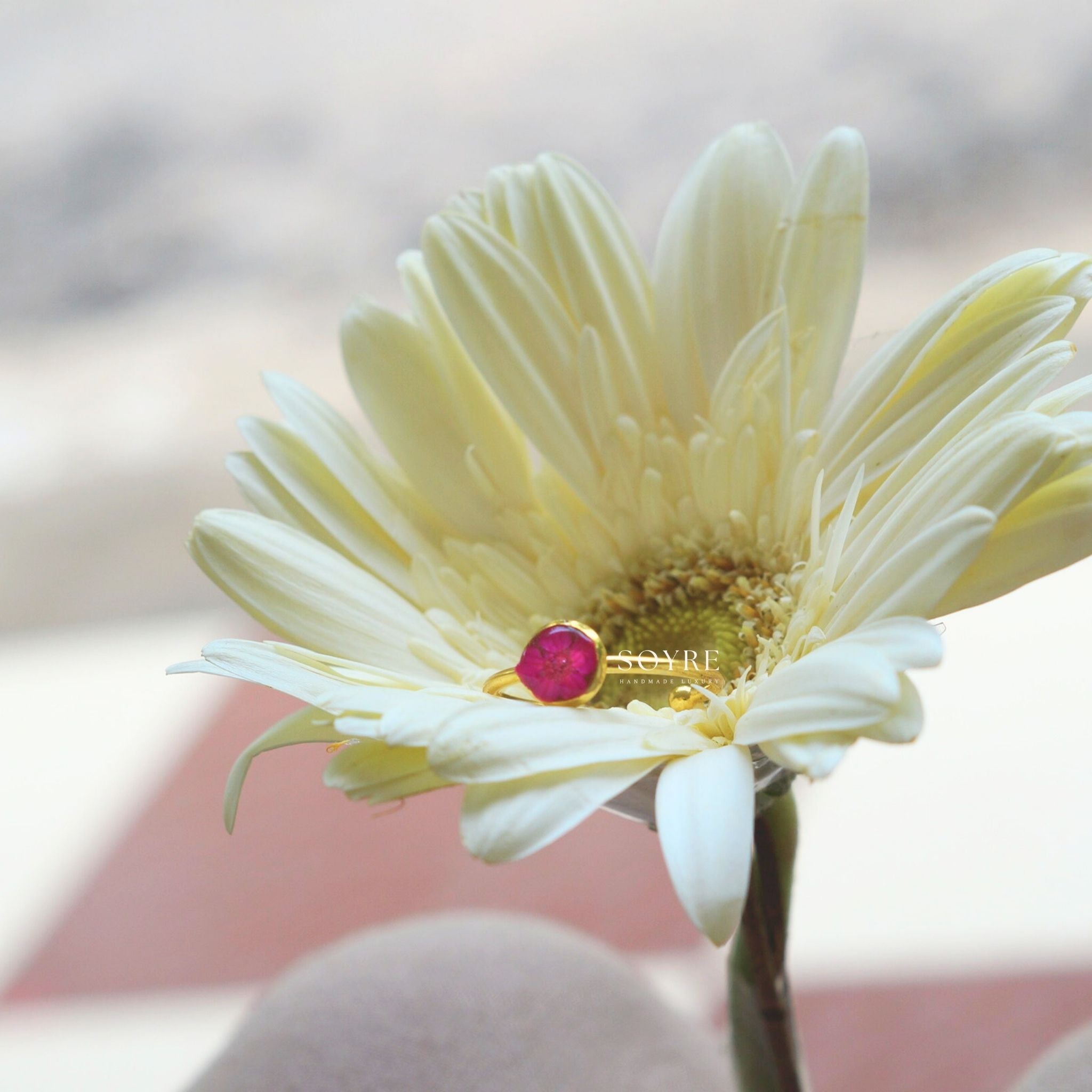 dainty rings made of real flowers