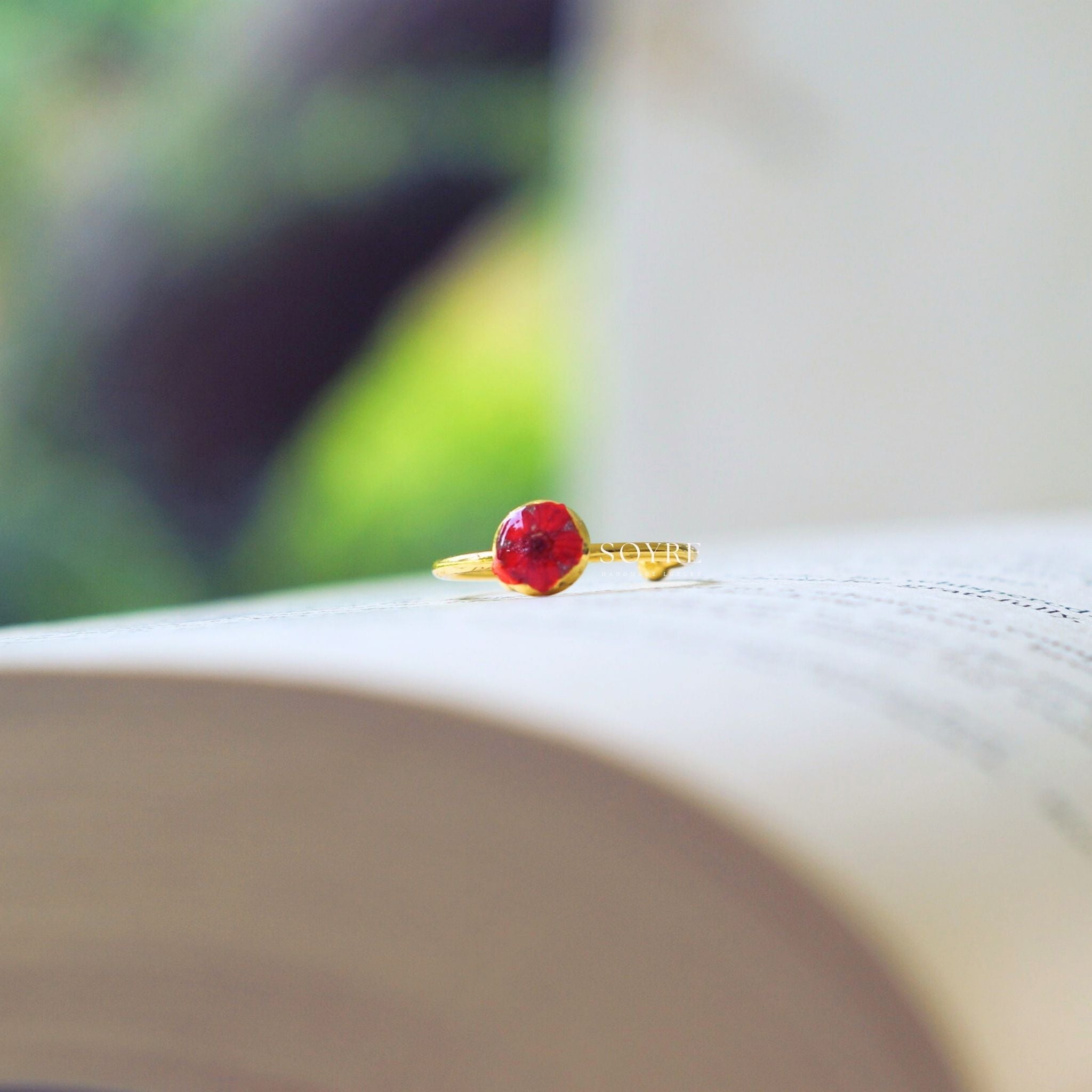 Handmade resin ring made of real flowers