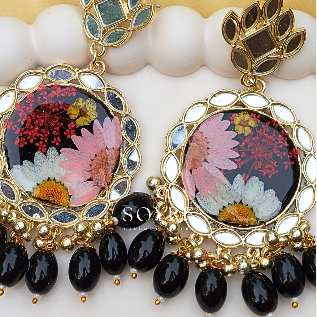 Handmade botanical earrings made of real flowers