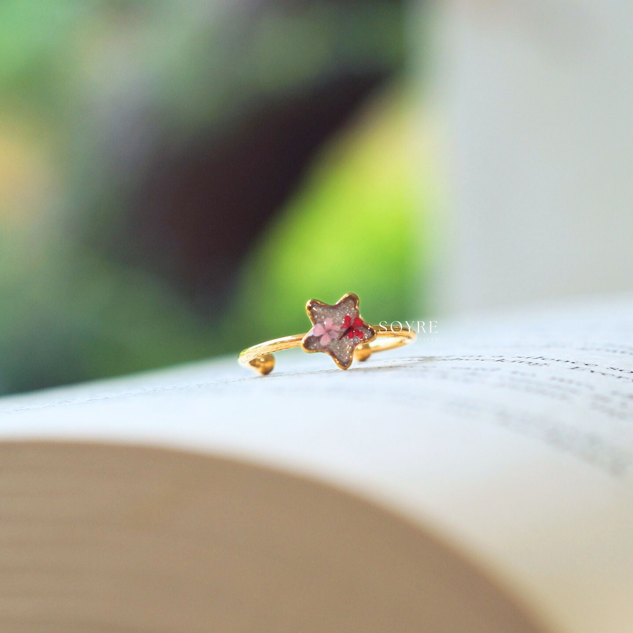 Handmade ring made of real flowers