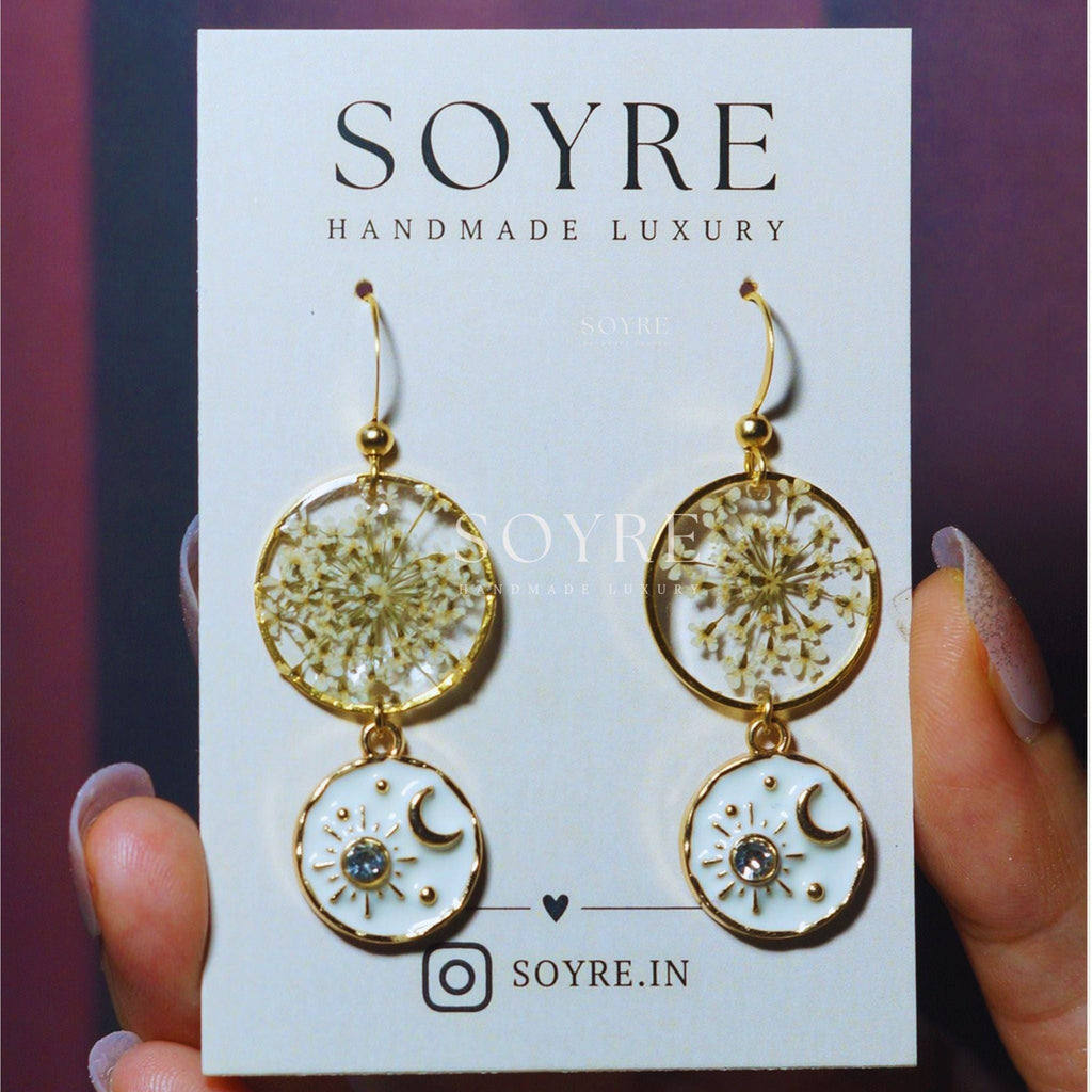 Handmade resin earrings made of real flowers