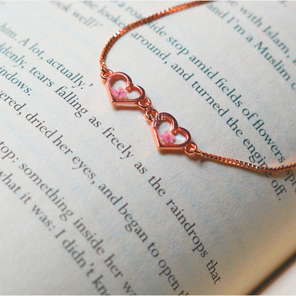 Handmade botanical bracelet made of real flowers