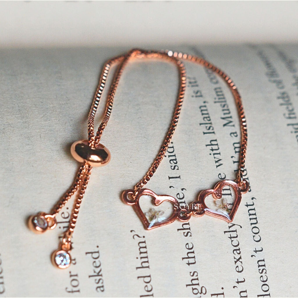 Handmade botanical bracelet made of real flowers